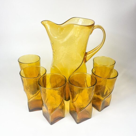 Morgantown Swirl Topaz Mid Century Modern Art Glass Water Pitcher and 6 glasses